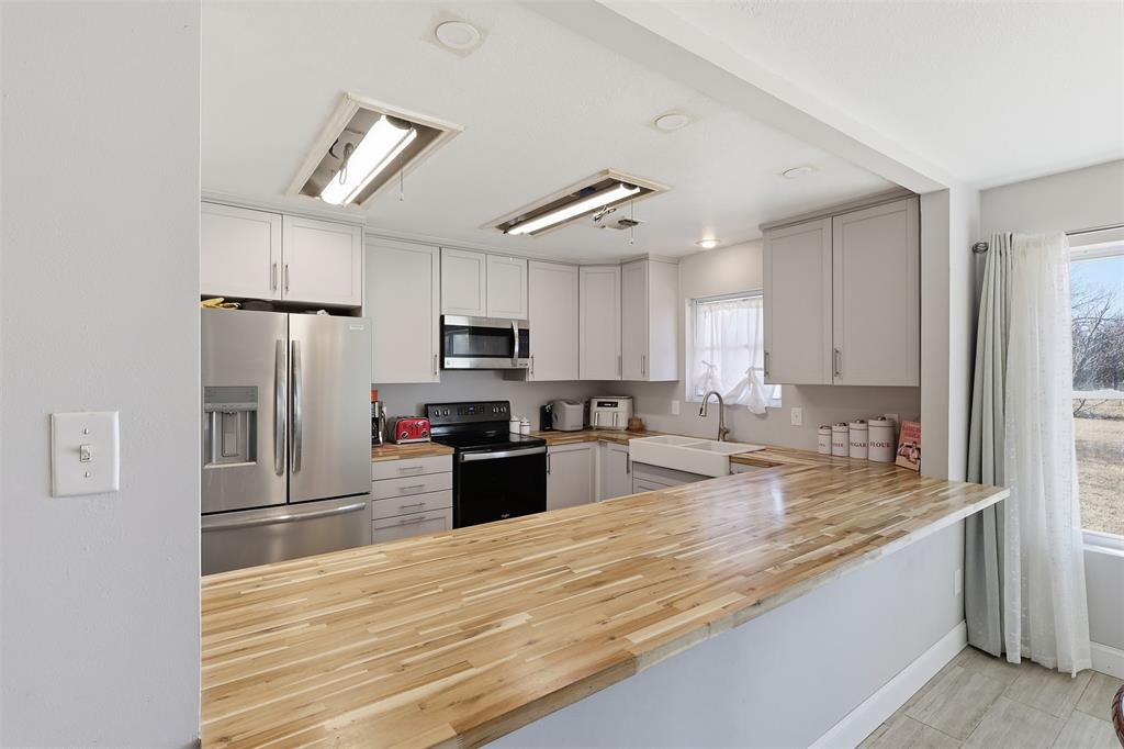 A0343 EM EUBANKS ACRES - Residential