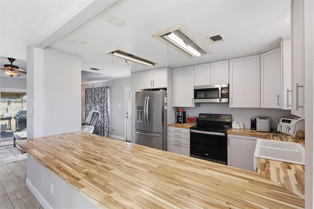A0343 EM EUBANKS ACRES - Residential