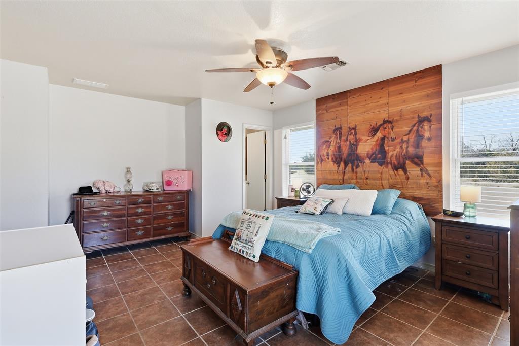 A0343 EM EUBANKS ACRES - Residential