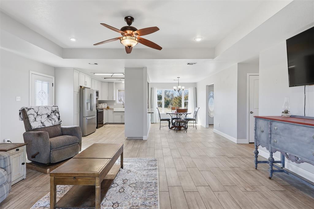 A0343 EM EUBANKS ACRES - Residential