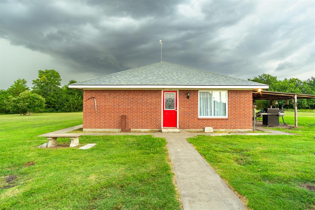 A0343 EM EUBANKS ACRES - Residential