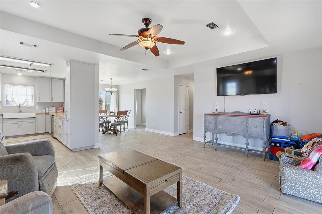 A0343 EM EUBANKS ACRES - Residential