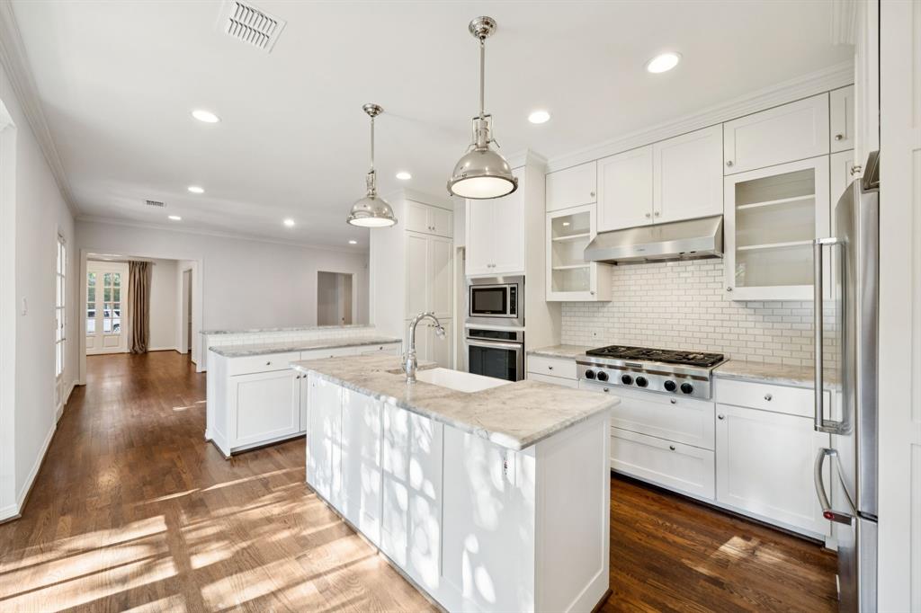 PRESTON PLACE 1 - Residential