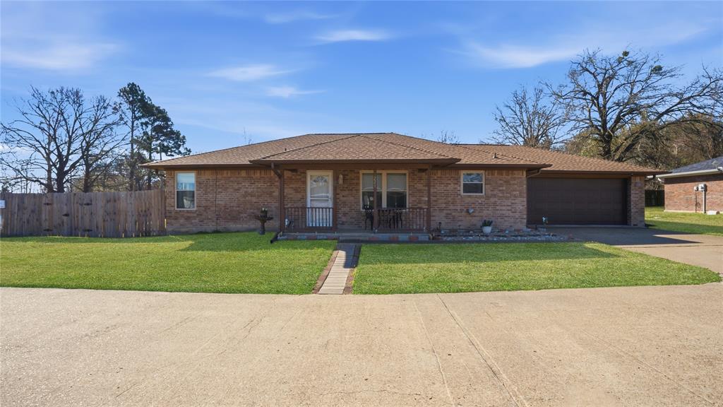 Welcome to your dream home in the heart of Ben Wheeler, TX! This stunning brick house offers an idyllic blend of comfort and elegance, perfect for modern living. The property boasts a state-of-the-art security system ensuring peace of mind every day.

Step inside to discover an open concept dining room and kitchen, featuring beautiful countertops that exude style and functionality—the ideal space for both entertaining guests and intimate family dinners. Large windows invite an abundance of natural light, highlighting the craftsmanship throughout the home.

Venture outside to appreciate the expansive backyard, fully enclosed with a robust wood fence that guarantees privacy for outdoor activities. Whether you're looking to host summer barbecues or simply relax under the vast Texas sky, this backyard is your personal oasis.

Don't miss the opportunity to own this gem located in a charming community known for its friendly atmosphere and scenic landscapes. With its excellent design and premier location, this house perfectly combines practicality with beauty—a true treasure in Ben Wheeler.