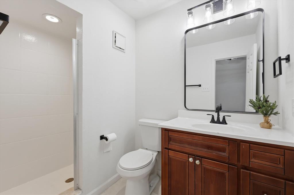 Hill Park Lane Condos - Residential