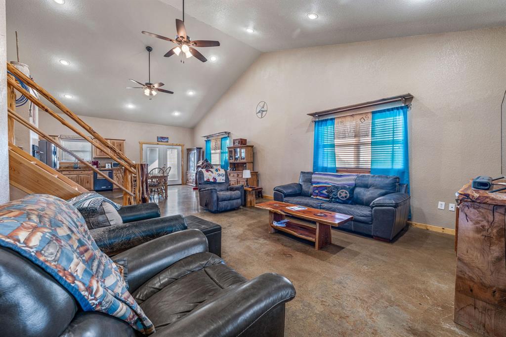 Horsemans Ranch - Residential