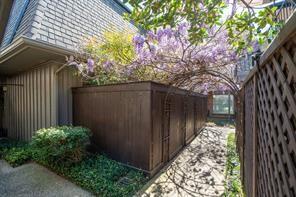 Bowser Ave Condo 4112 - Residential