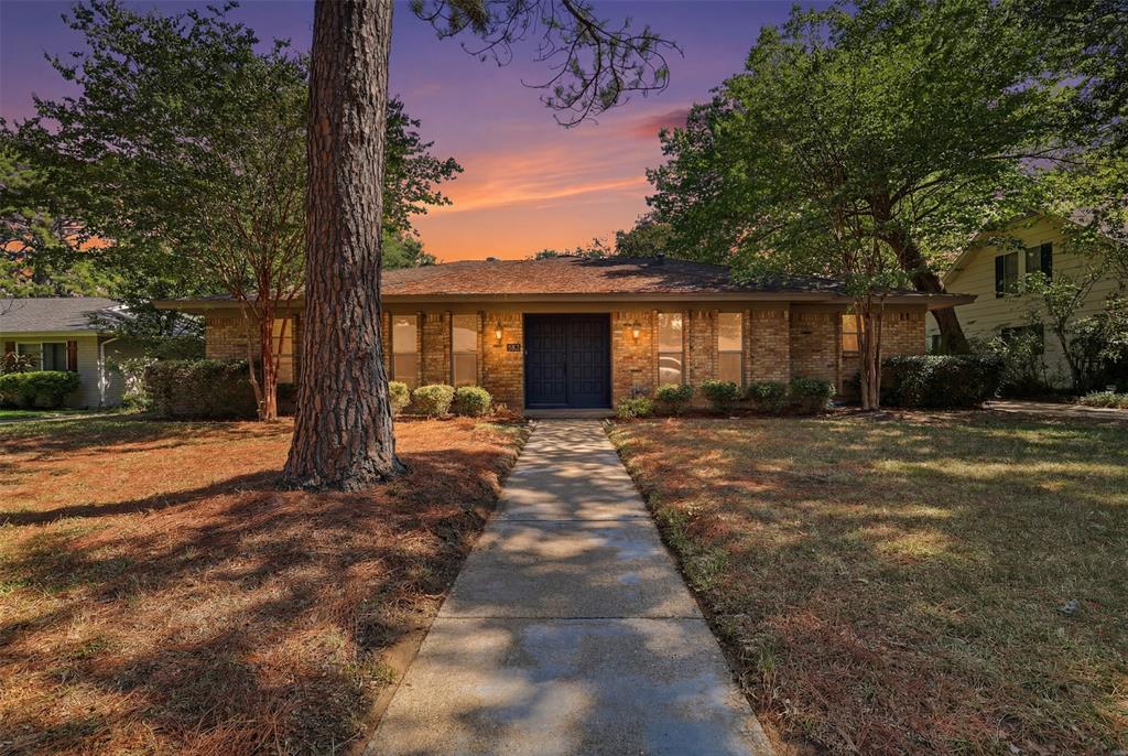 Wonderfully updated move-in ready on the 76013 Canals of Lakewood in a premier cul-de-sac. 4 bedroom, 2.5 bath home with open living space overlooking the backyard and canal with outdoor living space. Some updates include hard surface flooring throughout, granite countertops, updated bathrooms, new light fixtures, ceiling fans, fresh paint throughout and no popcorn plus canal patio replaced with new concrete and walkway added, HVAC replaced in 2021, electrical panel replaced in 2021, water heater replaced in 2021, new windows and patio sliding door in 2023 just some of what has been done in the last 5 years of ownership. Primary suite features room large enough for king size bed, walk-in closet with ELFA closet system and updated bath with dual sinks. 2 other bedrooms share an updated jack and jill bath with the 4th bedroom split from the others adjacent to the half bathroom. Walk-through utility with rear entry 2 car garage. Don't miss your chance for canal living in the 013!