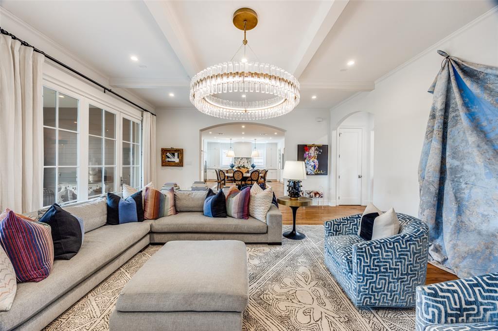 Forest Hills Rev - Residential