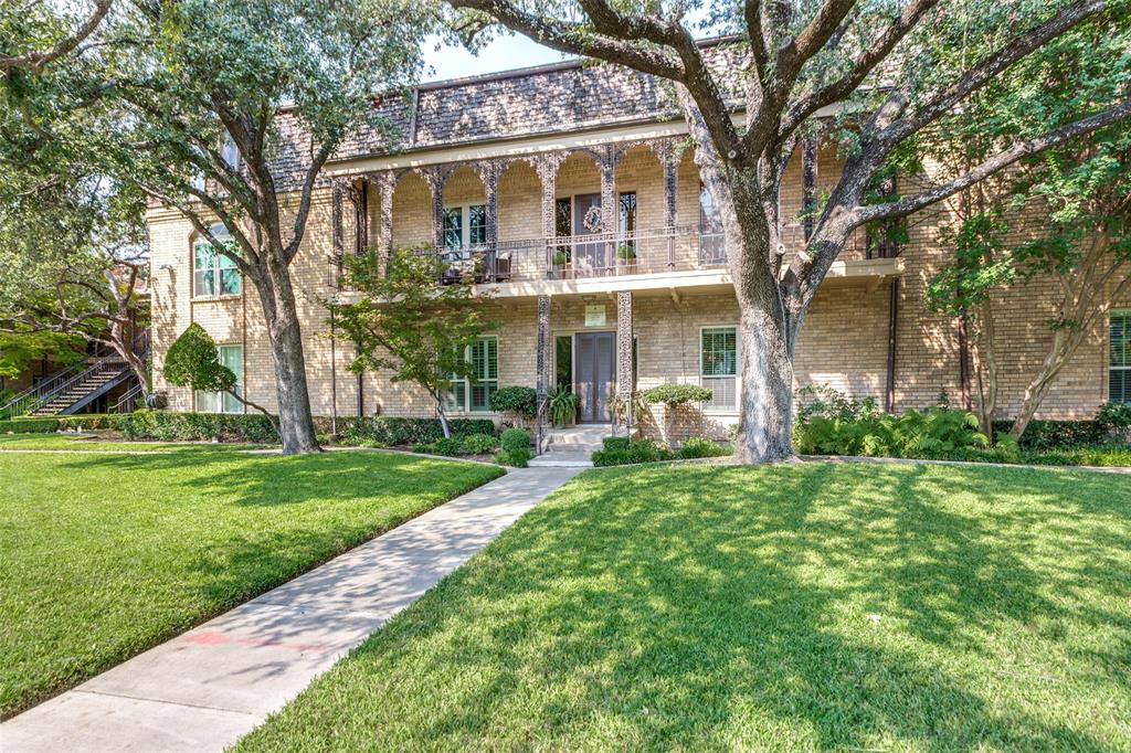 Royale Orleans East Condo - Residential
