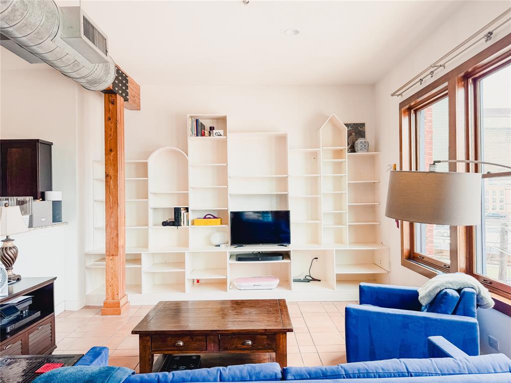 Live Oak Lofts Condo - Residential