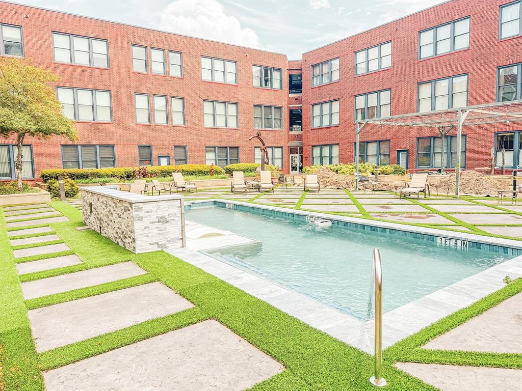 Live Oak Lofts Condo - Residential