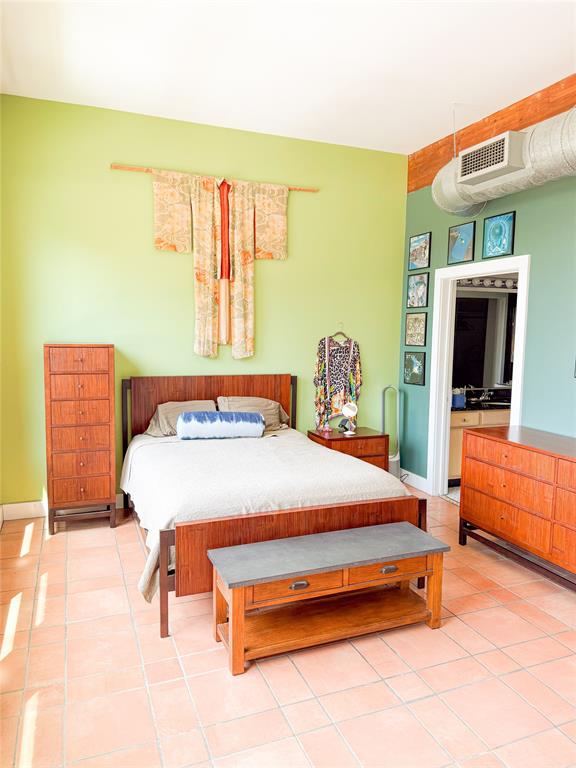 Live Oak Lofts Condo - Residential