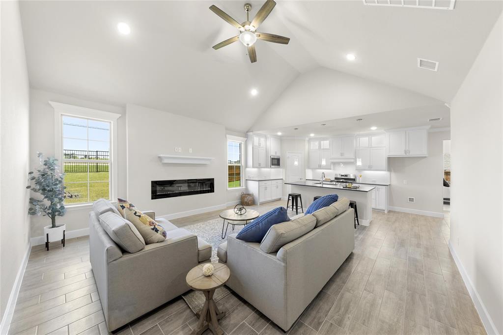 LakePointe - Residential