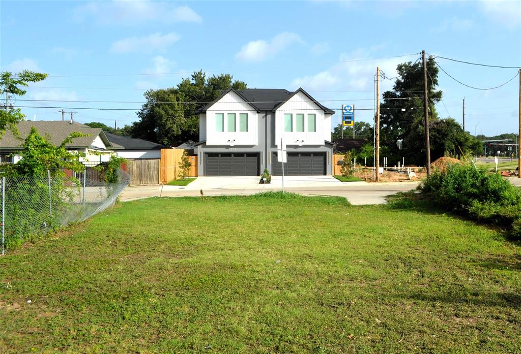 Colonial Terrace - Land