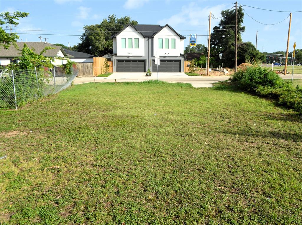 Colonial Terrace - Land