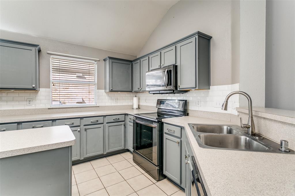 Meadow Oaks Ph II - Residential