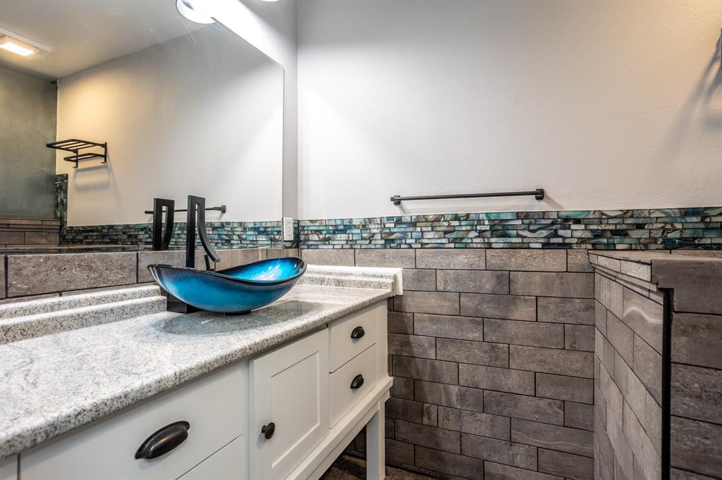 MEADOW CREEK ESTATES - Residential