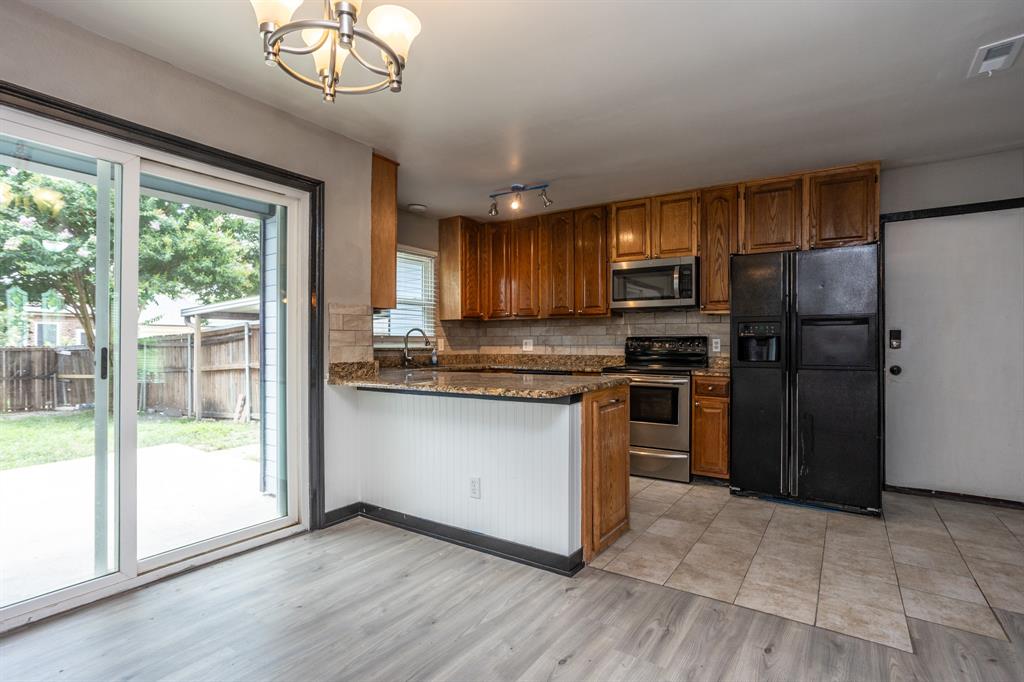 MEADOW CREEK ESTATES - Residential