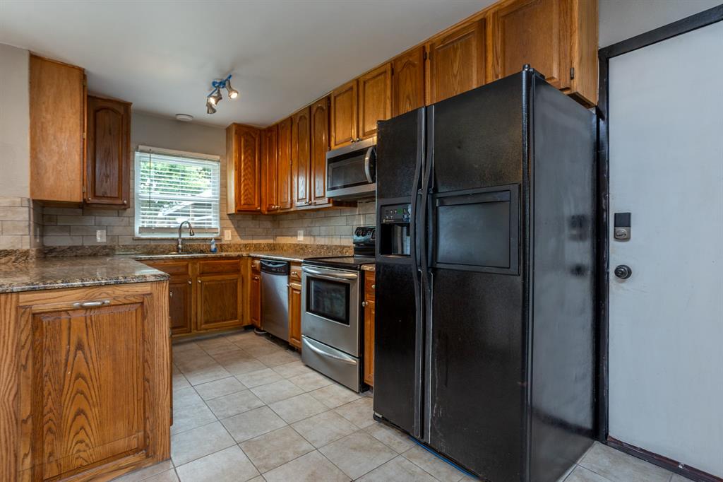 MEADOW CREEK ESTATES - Residential