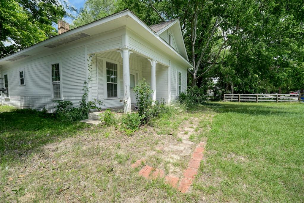 Abst A 0381 J Gibson - Residential