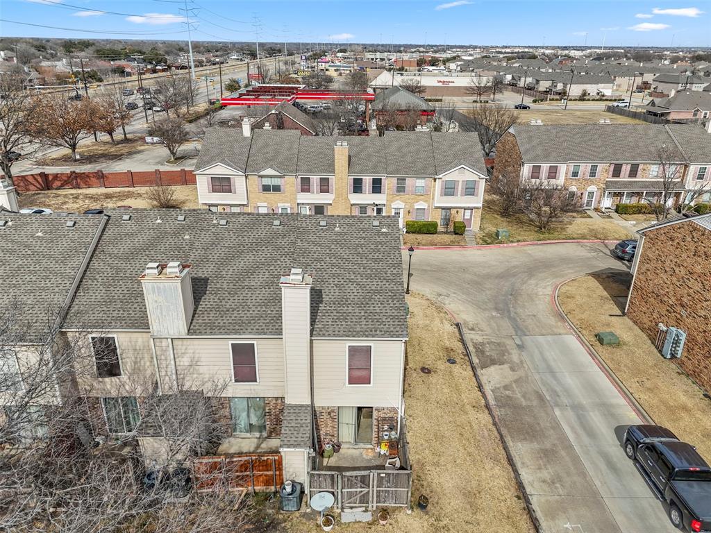 Carriagehouse Village-Victoria Place - Residential
