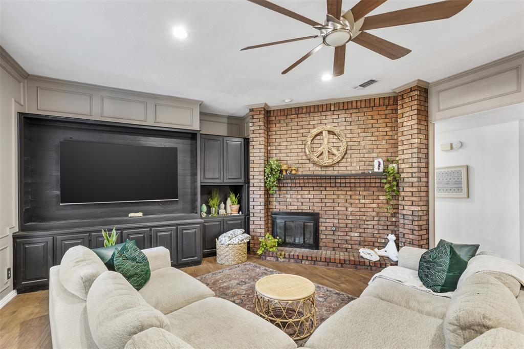 Mc Kamy Oaks Add - Residential