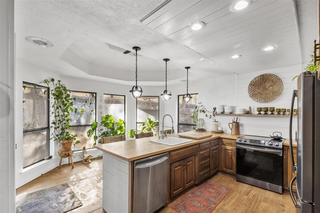 Mc Kamy Oaks Add - Residential