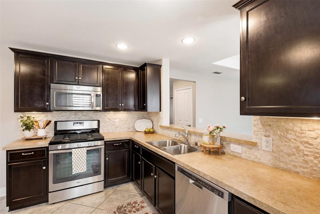Frisco Lakes By Del Webb Villa - Residential