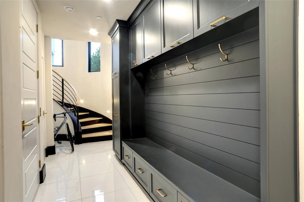 The Lakes On Legacy Drive Ph II - Residential