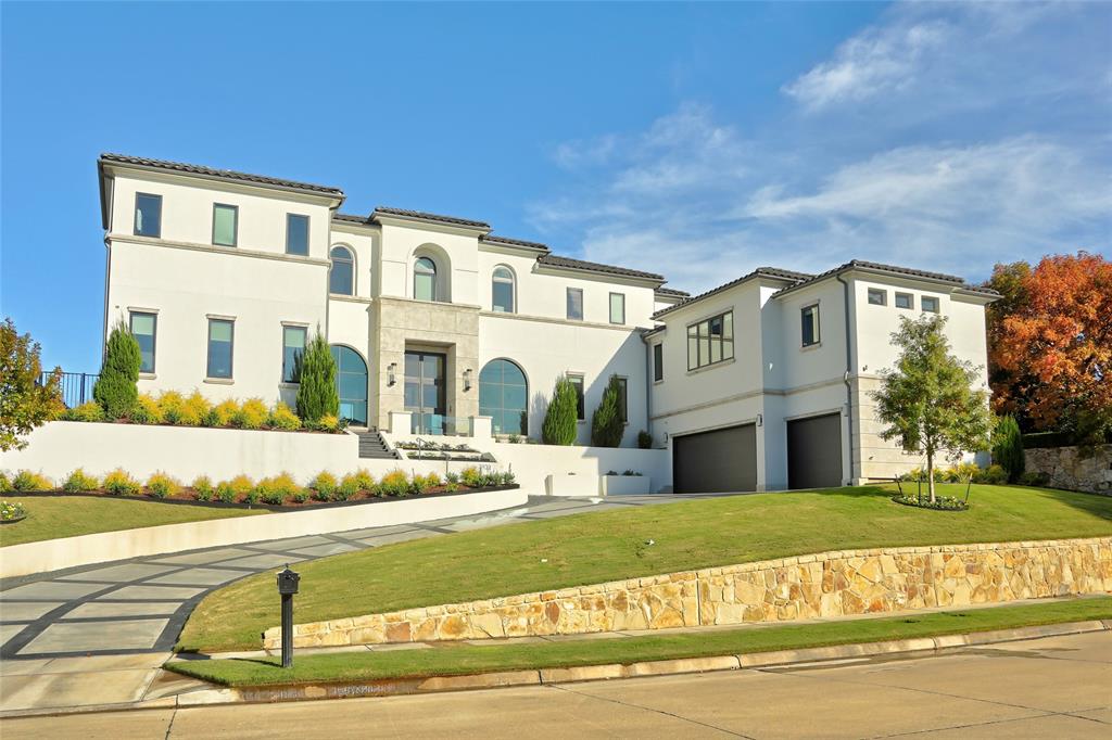 The Lakes On Legacy Drive Ph II - Residential