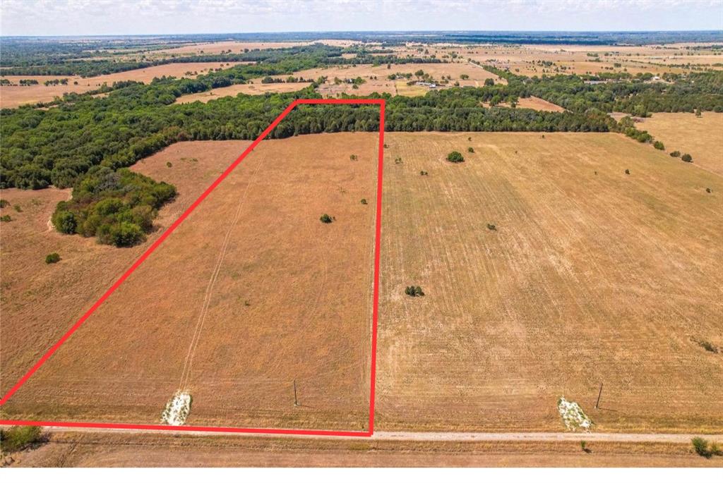 Don’t miss this great opportunity to own 15 acres in Kerens! The front of the property is already cleared and ready for your vision while the back is beautifully wooded with mature cedar trees, giving you the perfect mix of open space and privacy. Bring your builder and start planning your dream home! Located just a short drive from Cedar Creek Lake you’ll have easy access to one of the largest lakes in East Texas. Enjoy great fishing for bass and catfish, plus boating, jet skiing, waterfront dining, and all the recreation the lake has to offer. Whether you’re looking to create a peaceful homestead or a place close to the water and outdoor fun, this property gives you both.  Electricity is at the road and survey is available.
This one is definitely worth seeing in person!