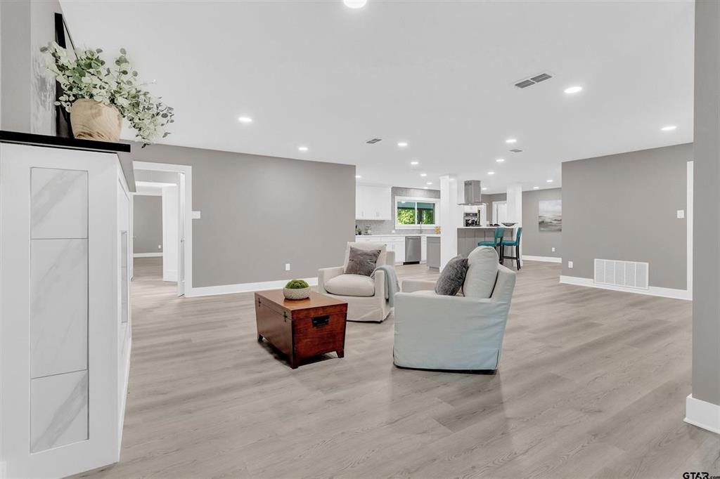 Hide A Way Lake - Residential