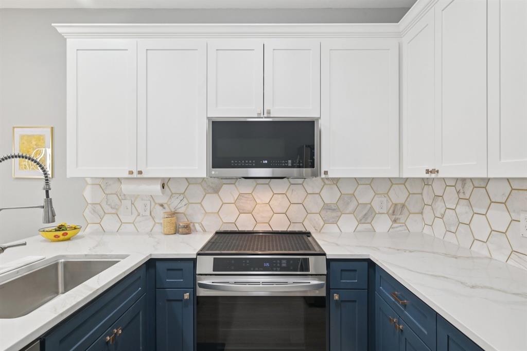 Barrington Court Condo - Residential