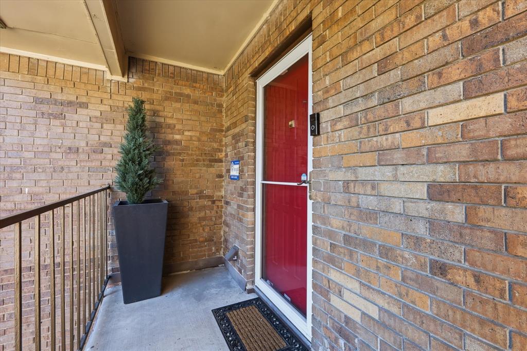 Wedglea Place Condo - Residential