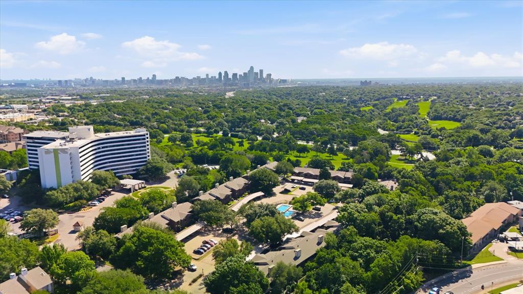 Wedglea Place Condo - Residential
