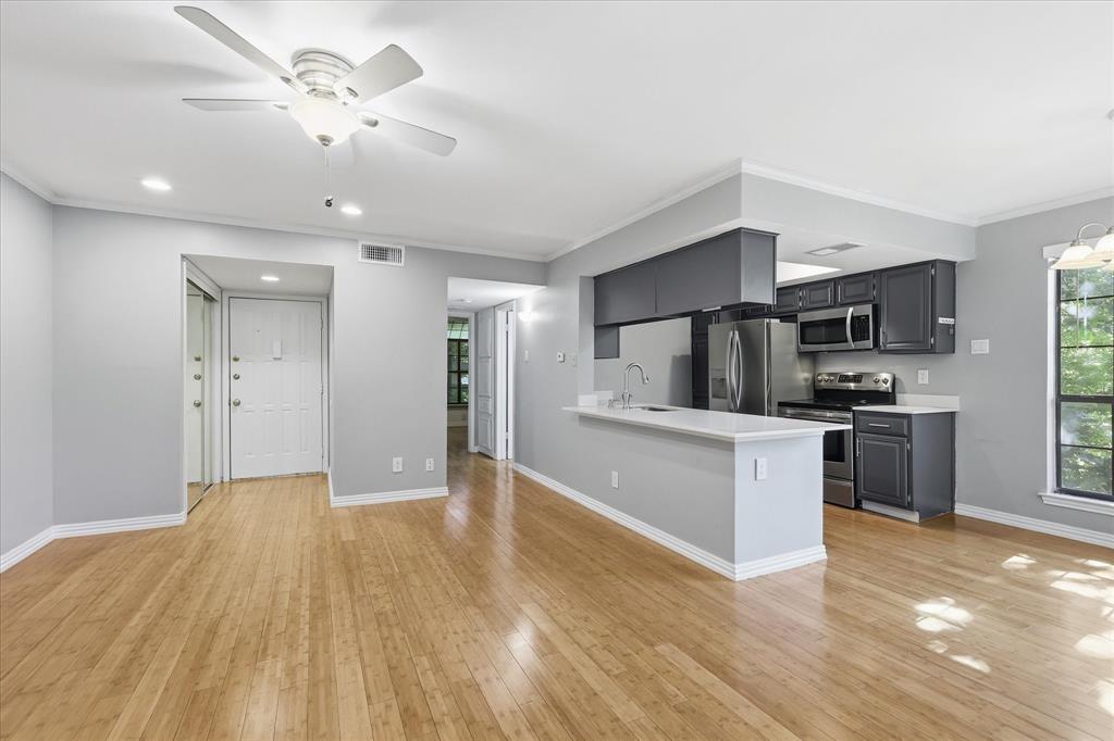 Wedglea Place Condo - Residential