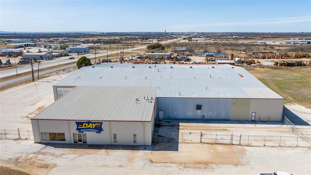 E HWY 80 - Commercial Sale