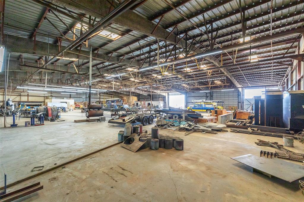 E HWY 80 - Commercial Sale