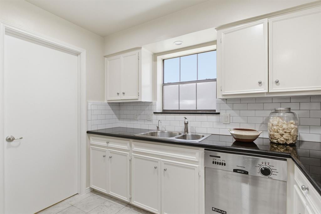 University Annex 02 Inst Rep - Residential