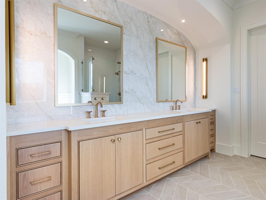 Creek Pionte Estates - Residential