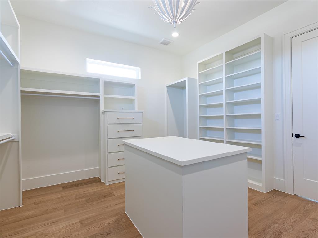 Creek Pionte Estates - Residential
