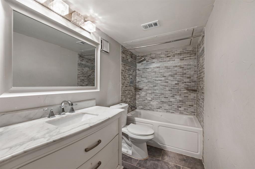 Springtree Crossing Condos - Residential