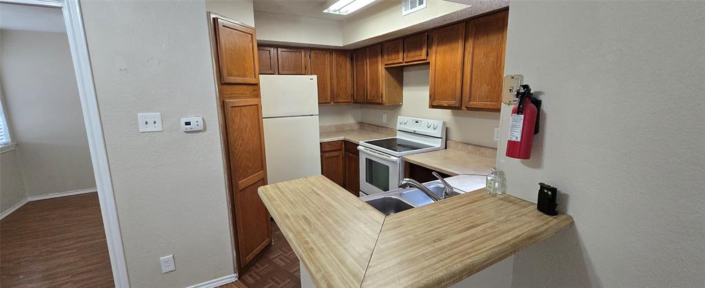 Richland Trace Condos - Residential