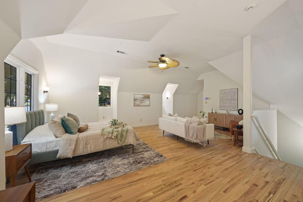 Lakes On Legacy Drive Ph 2 The - Residential