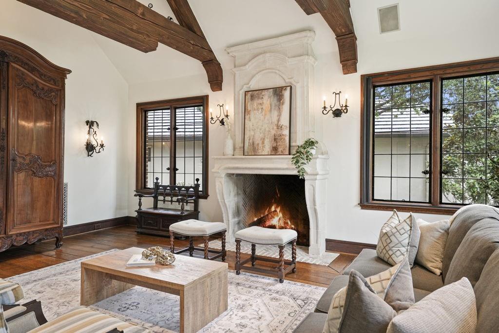 Lakes On Legacy Drive Ph 2 The - Residential