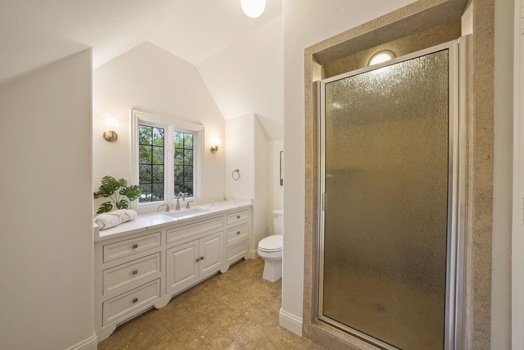 Lakes On Legacy Drive Ph 2 The - Residential