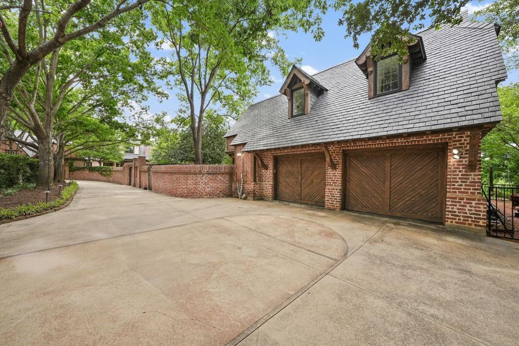 Lakes On Legacy Drive Ph 2 The - Residential
