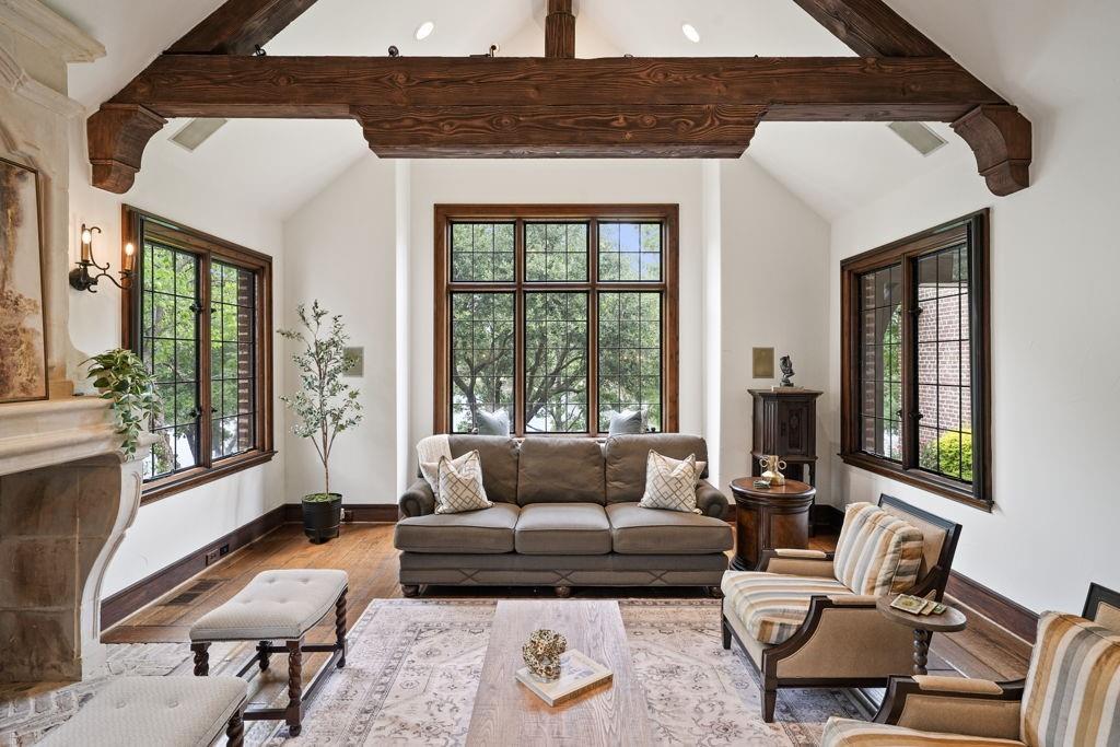 Lakes On Legacy Drive Ph 2 The - Residential
