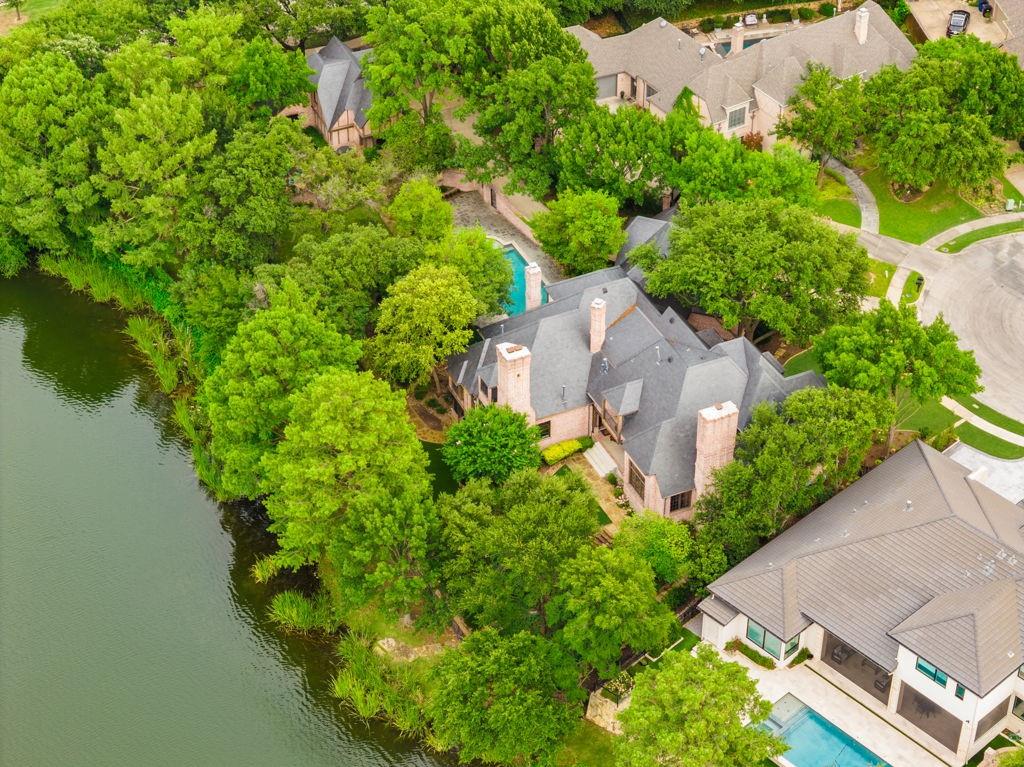 Lakes On Legacy Drive Ph 2 The - Residential